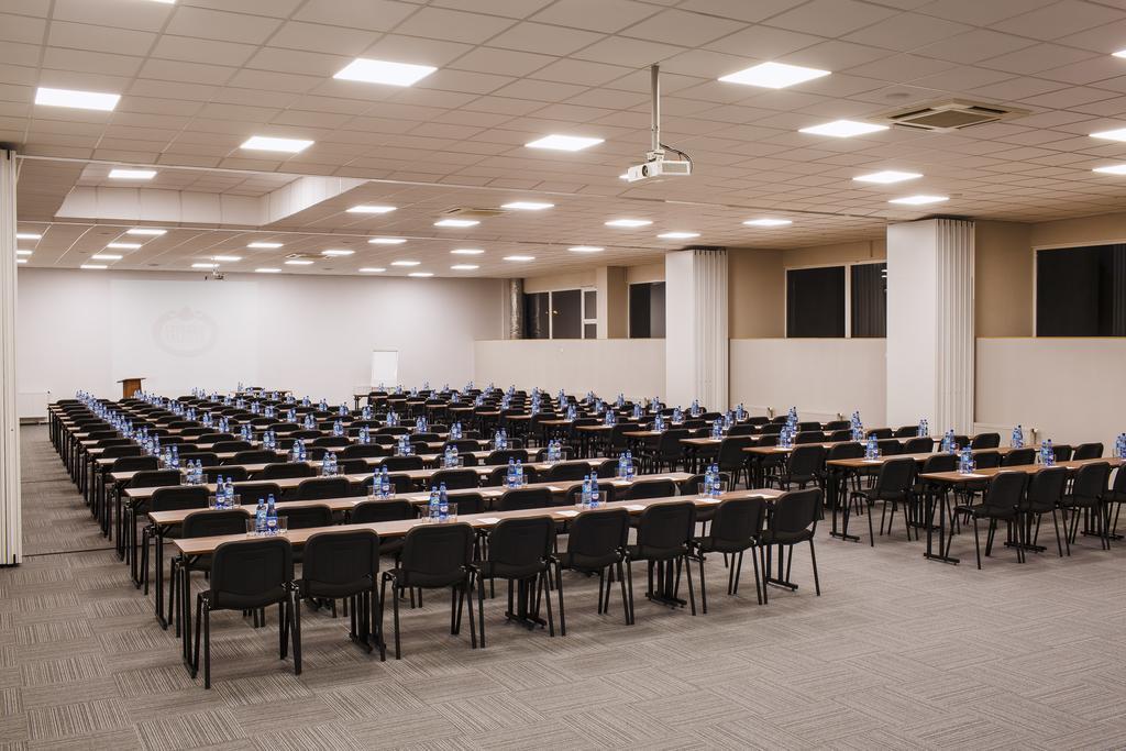 Falenty Biznes I Wypoczynek Raszyn Εξωτερικό φωτογραφία